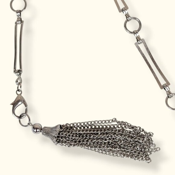 (2/$20) Vintage Metal Link Tasselled Accent Belt - Picture 5 of 6